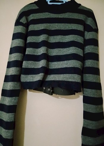 sırt dekolteli crop kazak - Görsel 2