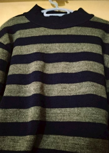 sırt dekolteli crop kazak - Görsel 3