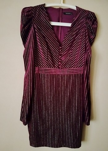 Bordo V Yaka Pilili Çizgili Midi Elbise - Görsel 4