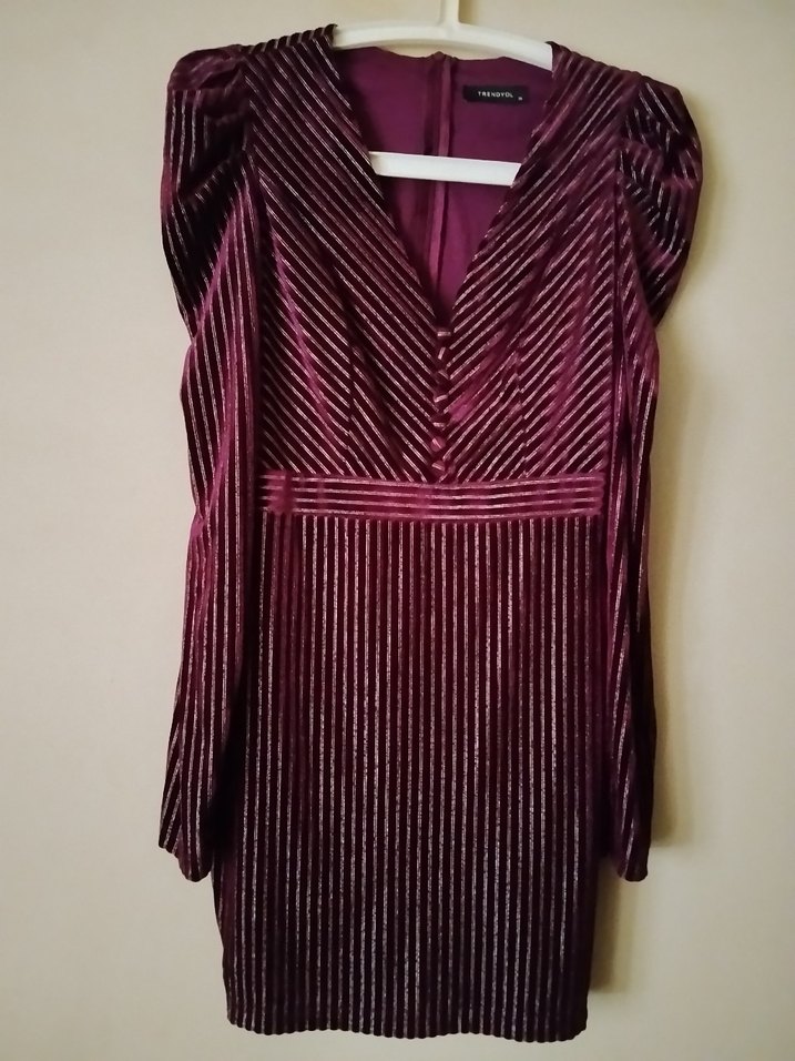 Bordo V Yaka Pilili Çizgili Midi Elbise - Görsel 4