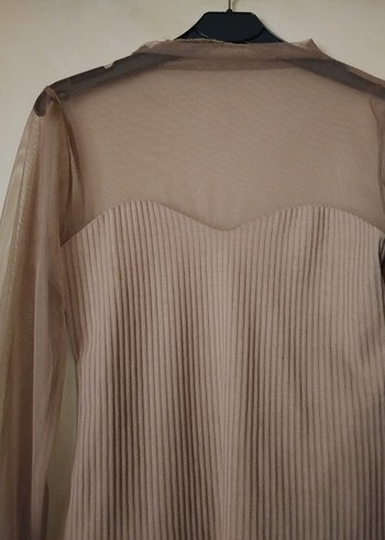 Bej Pilili Uzun Kollu Yüksek Yaka Bluz - Görsel 3