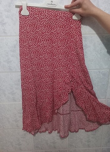 Yırtmaçlı etek