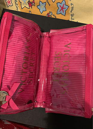 Victoria s Secret Victoria s secret makyaj seyehat çantası