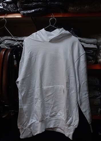 Beyaz sweatshirt 