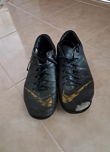Siyah nike 43 numara civili krampon