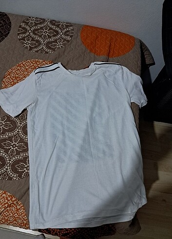 Diğer Beyaz desenli tişört xs/s trendyol man
