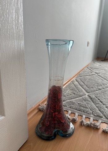 Kırmızı Dolgulu Şeffaf Vazo - Görsel 2