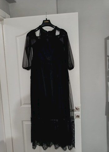 Zara Siyah Uzun Kollu Fırfırlı Gotik Elbise