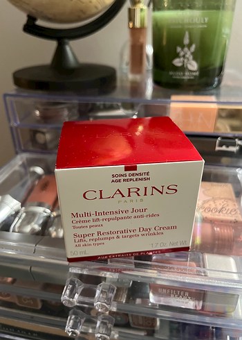 Clarins ürünü