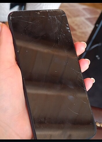 Xiaomi note 9c 32 gb resimlerdeki gibi hiç tamir gormedi yd form