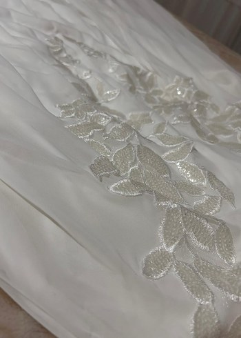 Yüksek Yakalı Uzun Kollu Beyaz A Kesim Gelinlik - Görsel 5