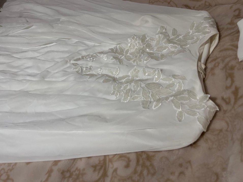 Yüksek Yakalı Uzun Kollu Beyaz A Kesim Gelinlik - Görsel 4