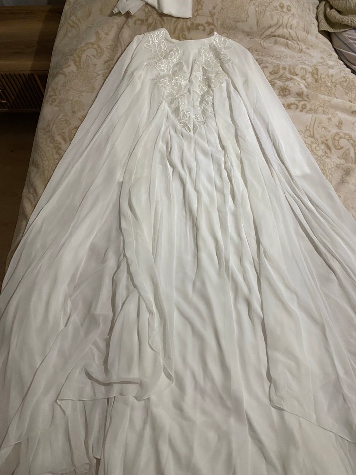 Yüksek Yakalı Uzun Kollu Beyaz A Kesim Gelinlik - Görsel 3