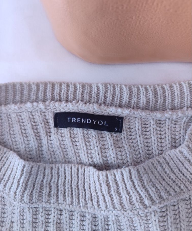 Gri Kısa Triko Kadın Kazak - Görsel 3