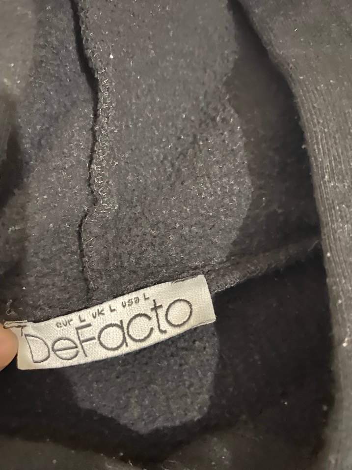 Siyah Kapüşonlu Rahat Kesim Kadın Sweatshirt - Görsel 3