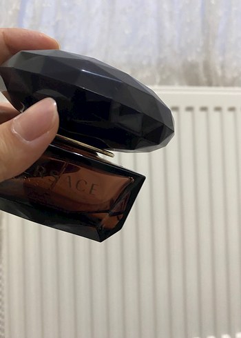 Versace Crystal Noir Kadın Parfümü - Görsel 3