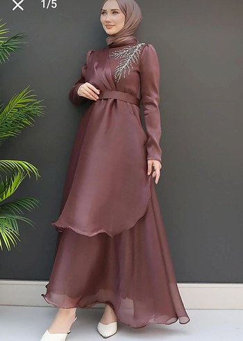 Gizia Uzun Kollu Gül kurusu İşlemeli Abiye Elbise