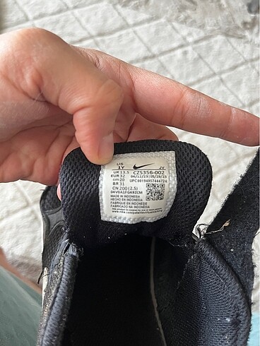 32 Beden siyah Renk Nike çocuk spor ayakkabı