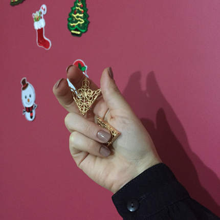 Rose gold broş