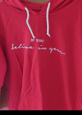 Kırmızı Kapüşonlu Kadın Sweatshirt - Görsel 4