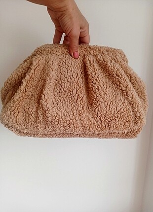 MANGO MODEL PELUŞ PORTFÖY ÇANTA ????