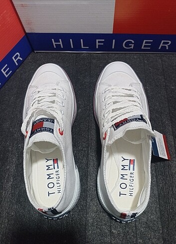 38 Beden Tommy Hilfiger Converse