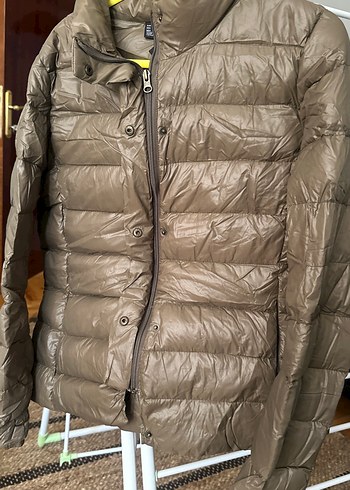 Düğmeli Bej Kadın Mont