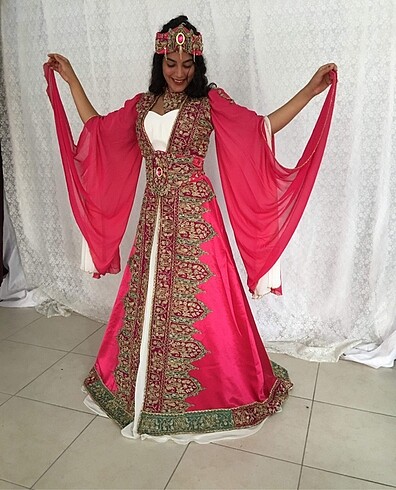 Fuşya kaftan