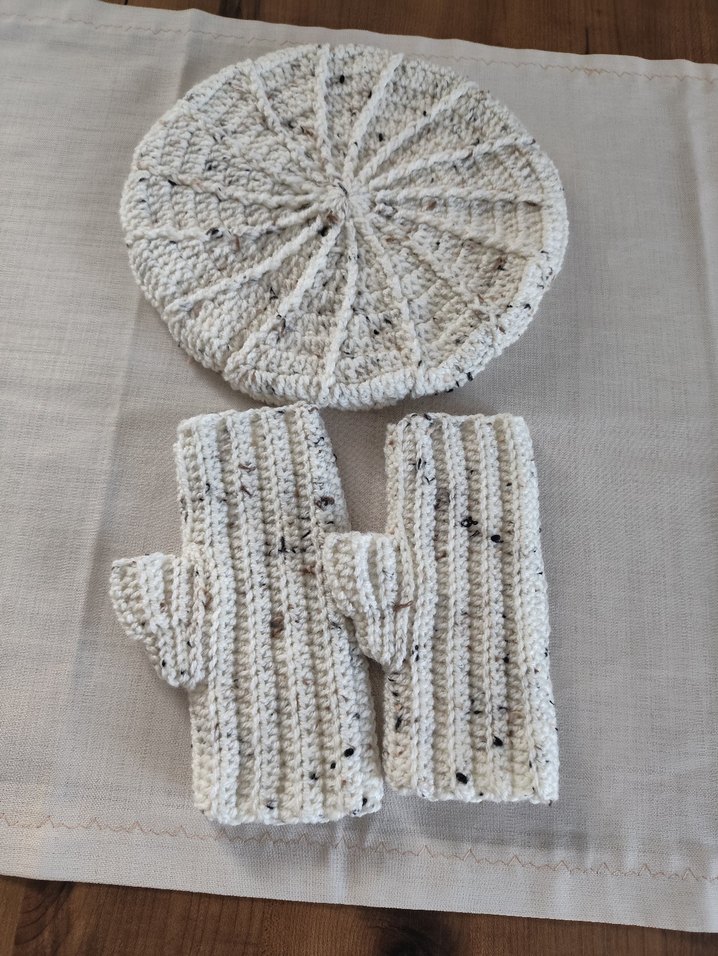 Bohem Tarzı Beyaz Örgü Eldiven - Görsel 2