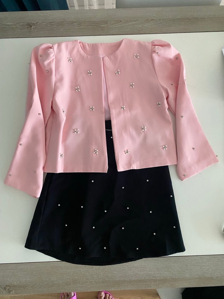 Düğmeli Pembe Kız Bolero Ceket Etek Takım - Görsel 2