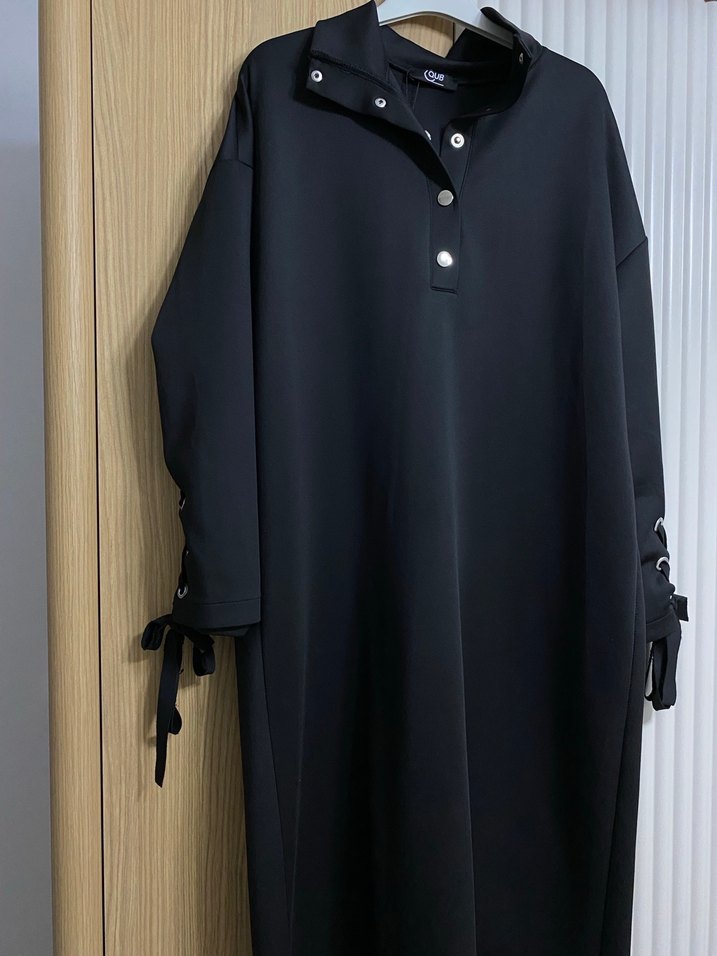 Siyah Düğmeli Uzun Salaş Kadın Elbise - Görsel 4