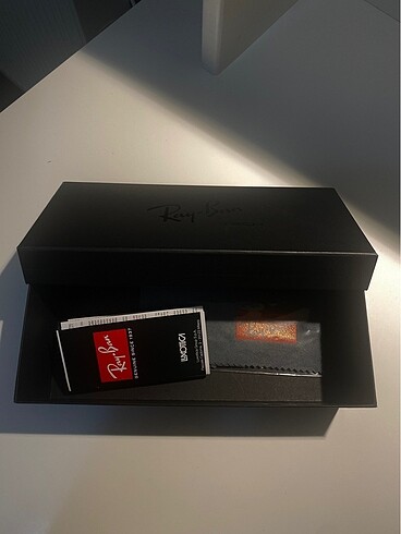 Ray Ban Ray Ban Kadın Güneş Gözlüğü