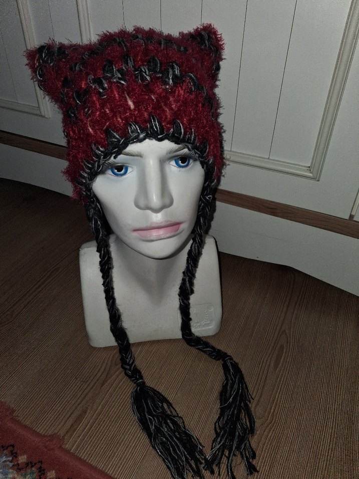 Bordo Örgü Kadın Bere Kulaklıklı - Görsel 2