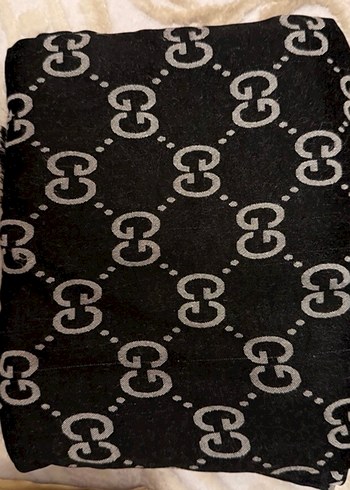 Kadın Parlak Gucci Desen Şal - Görsel 3