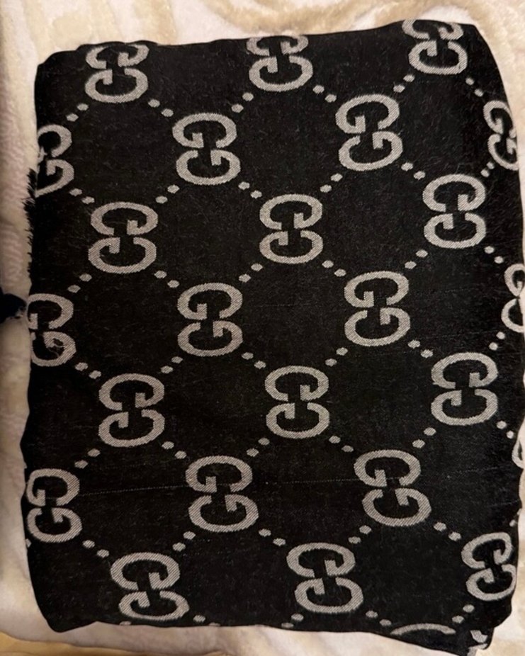 Kadın Parlak Gucci Desen Şal - Görsel 3