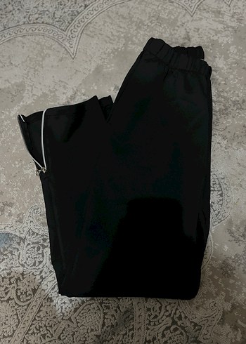 Siyah Kapüşonlu Rahat Kesim Takım - Görsel 4