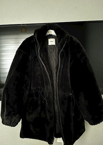 Siyah Yüksek Yaka Kadın Kürk Mont - Görsel 2