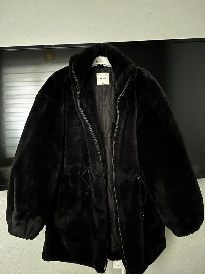 Siyah Yüksek Yaka Kadın Kürk Mont - Görsel 2