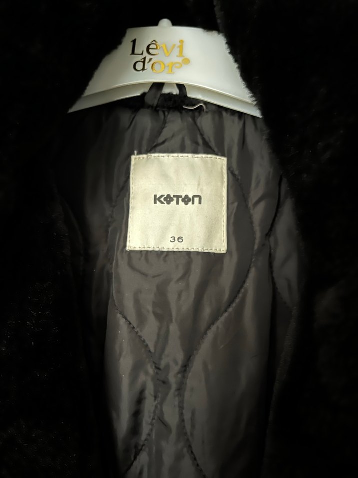 Siyah Yüksek Yaka Kadın Kürk Mont - Görsel 3