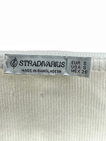 s Beden beyaz Renk Stradivarius Bluz %70 İndirimli.
