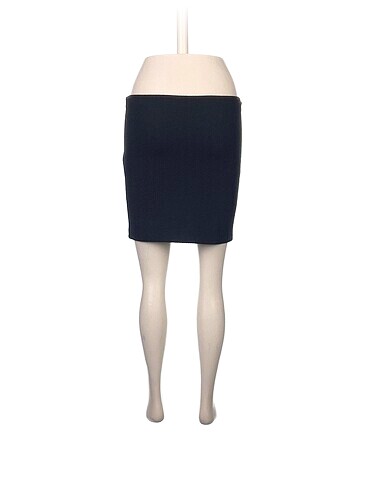 s Beden Bershka Mini Etek %70 İndirimli.