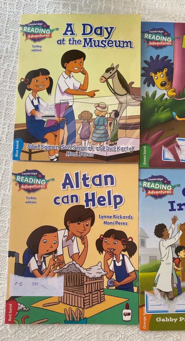 Çocuklar için İngilizce 4 Kitap Seti: Maceralar ve Yardım - Görsel 2