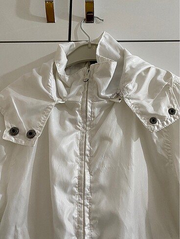 zara yağmurluk - Görsel 3