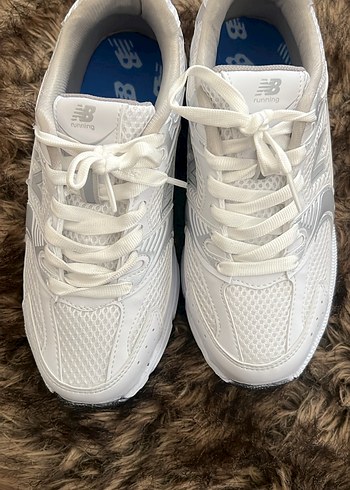 39 Beden Newbalance spor ayakkabı