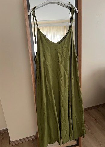 Kolsuz V Yakalı Khaki Midi Elbise