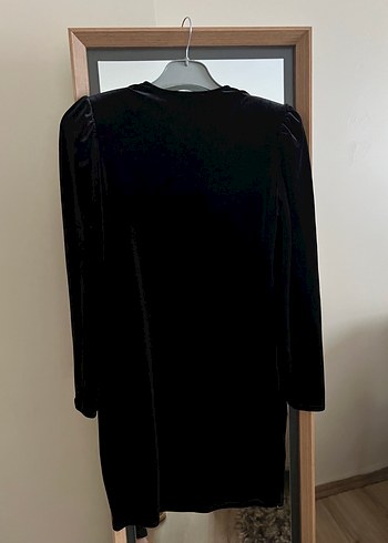 Siyah V Yaka Midi Kadife Elbise - Görsel 6