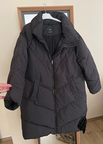 l Beden Siyah Kapitone Kadın Kışlık Mont