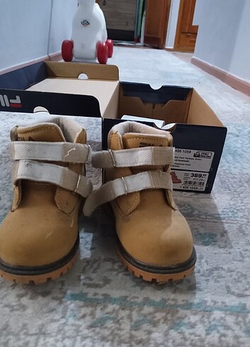 Fila Çocuk Bot 23 numara