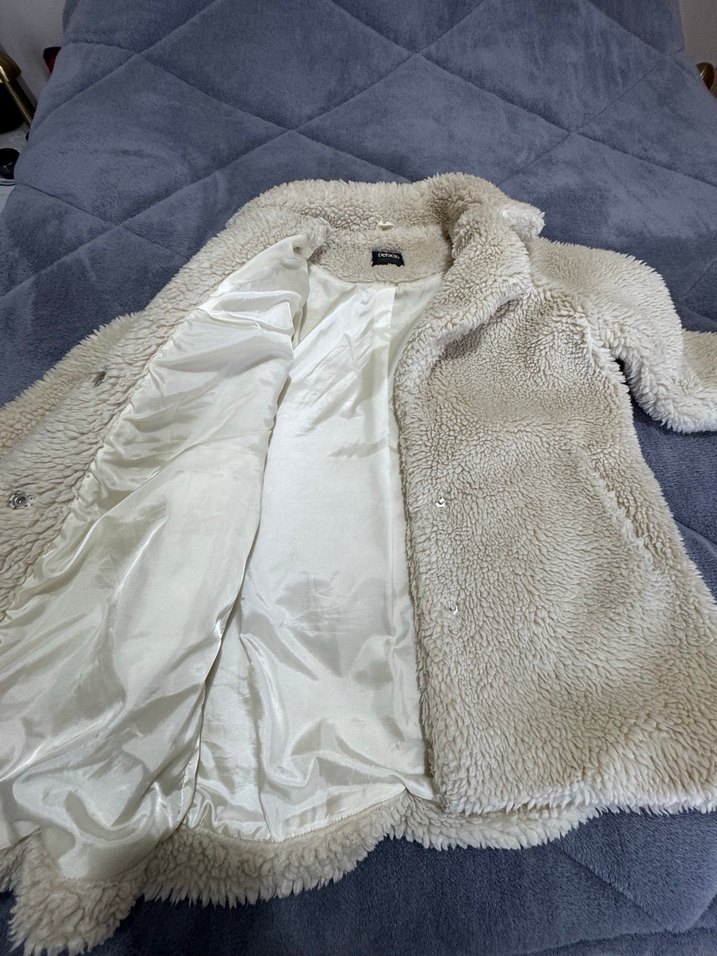 Bej Peluş Kadın Midi Kaban - Görsel 3