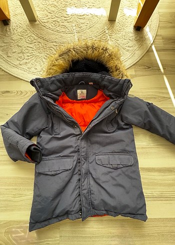 Erkek Çocuk Kürklü Kapüşonlu Koyu Gri Mont - Görsel 4